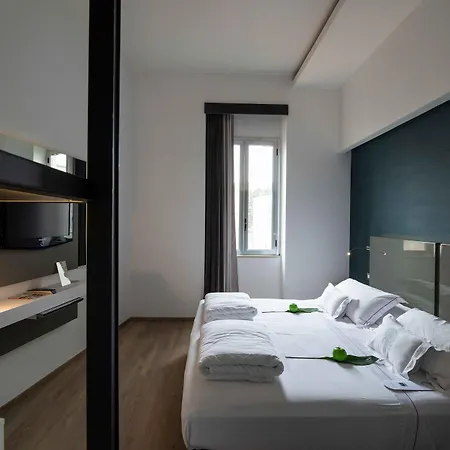 One Siracusa 4*