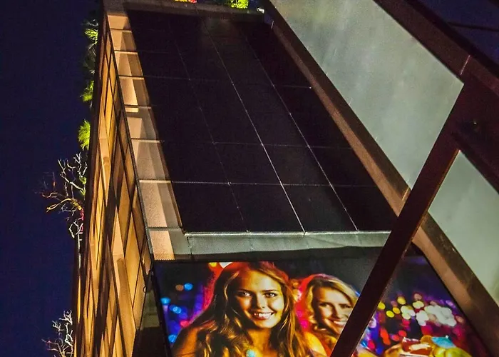 호텔 One Siracusa Wellness & 4*