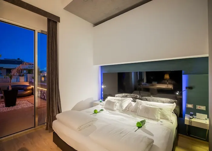 One Siracusa Wellness & ホテル 4*